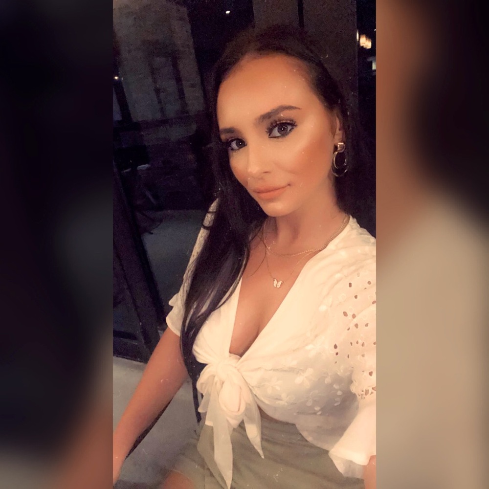 Meet your Posher, Brandie